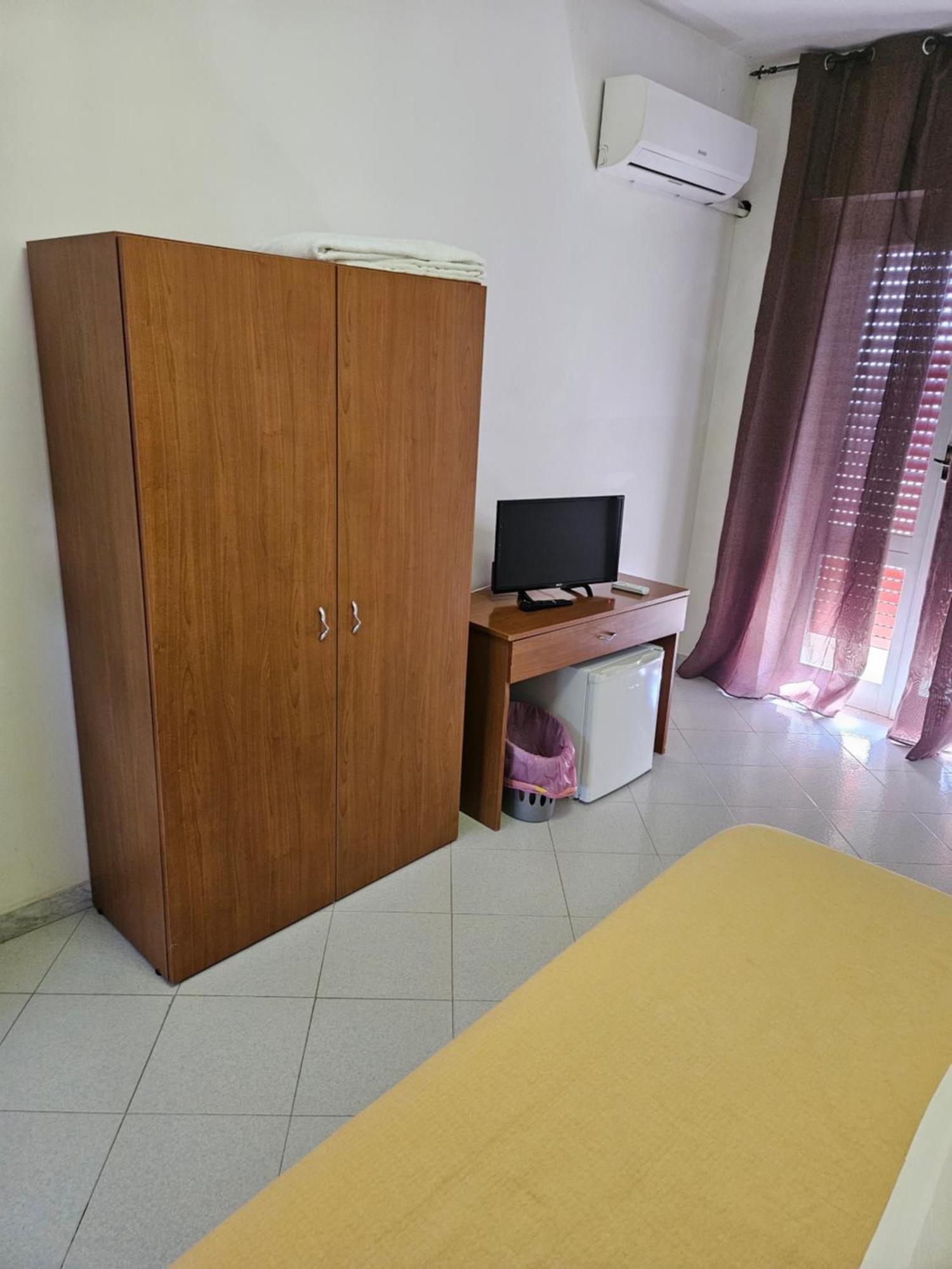 Souvenir Hotel 2*